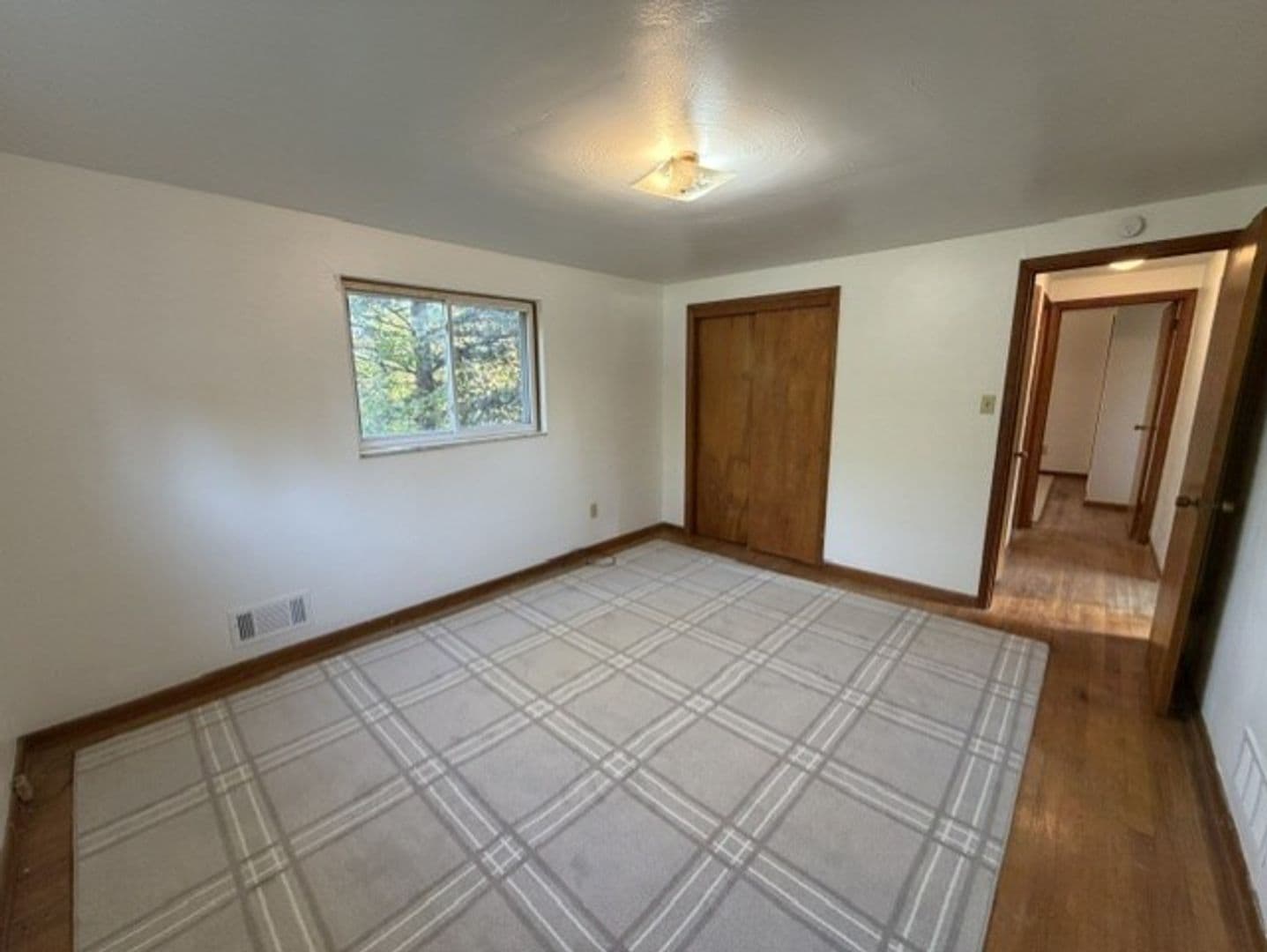 Pittsburgh Apartment: 50 Sceneridge Avenue