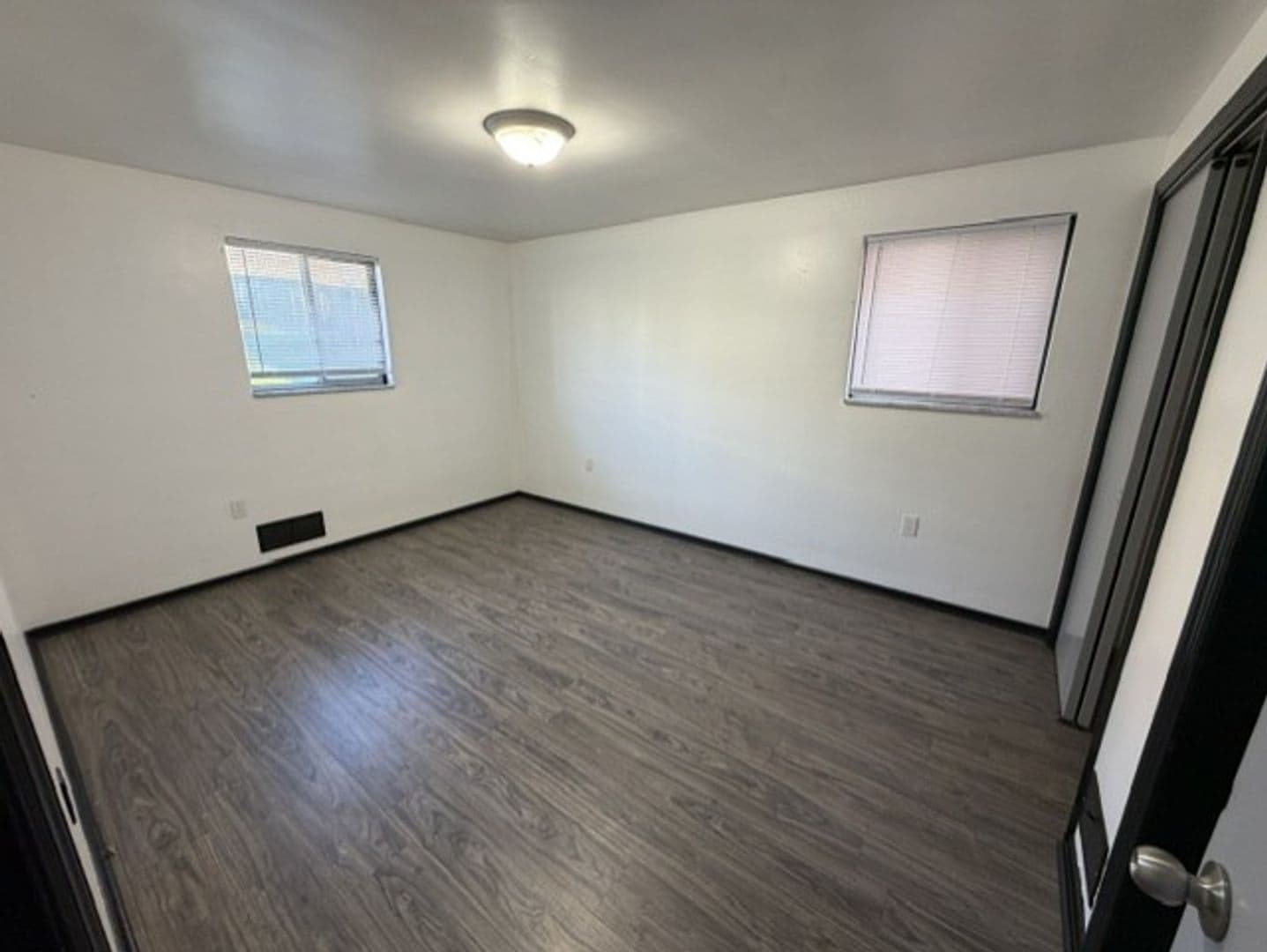 Pittsburgh Apartment: 114 Van Wyck Avenue