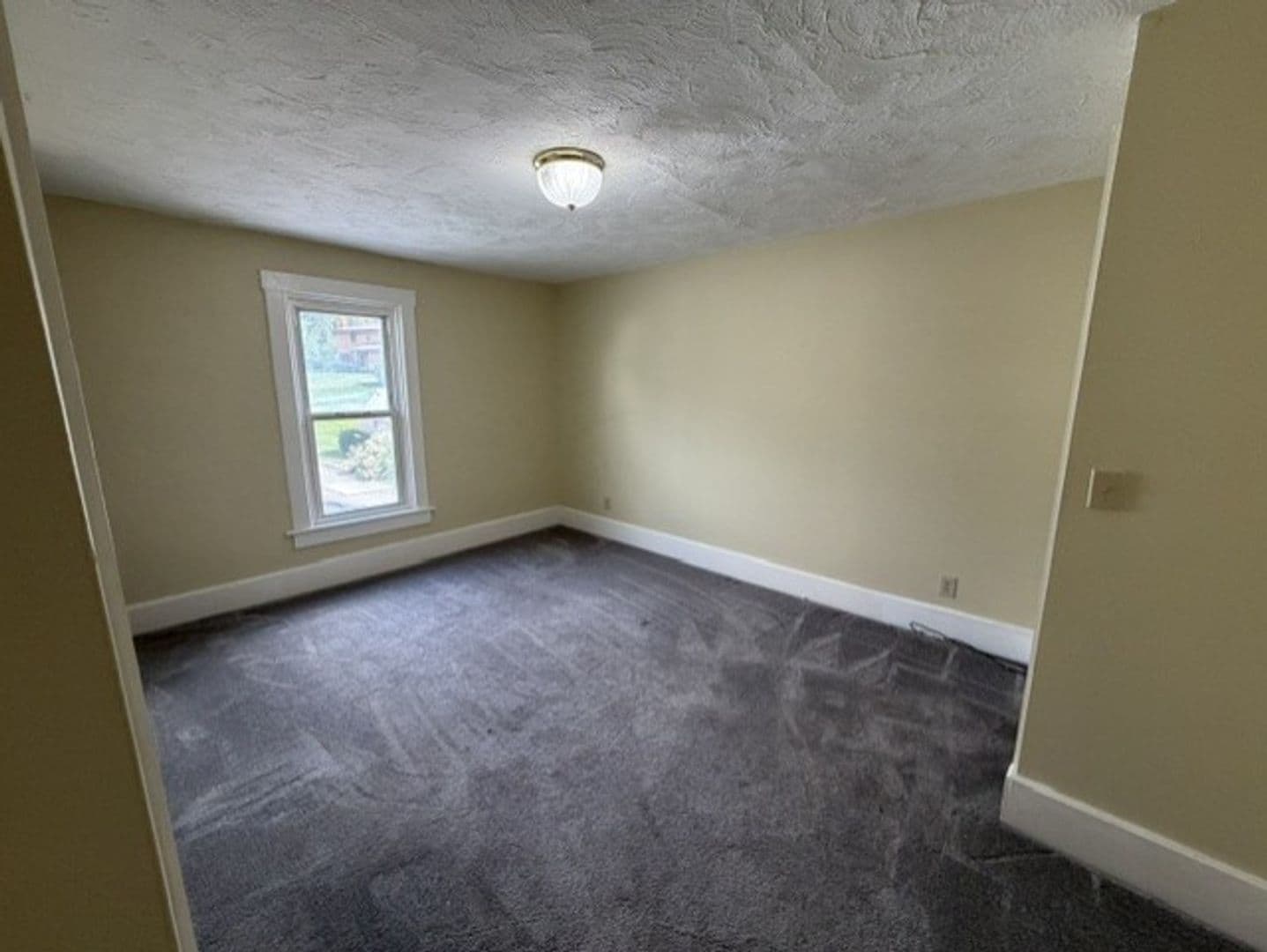 Carnegie House: 1 Summit Street