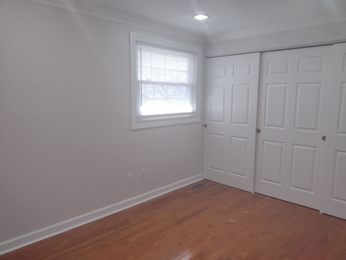 Bethel Park House: 5493 Library Road #13