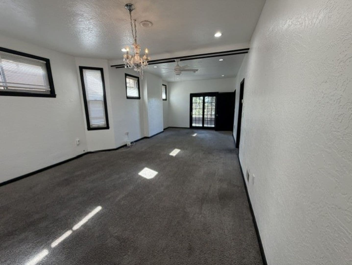 Pittsburgh Apartment: 1525 Beechview Avenue