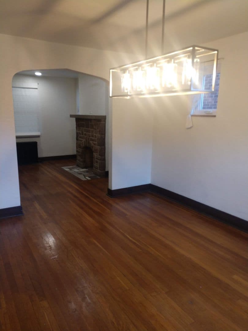 Pittsburgh House: 239 40th Street