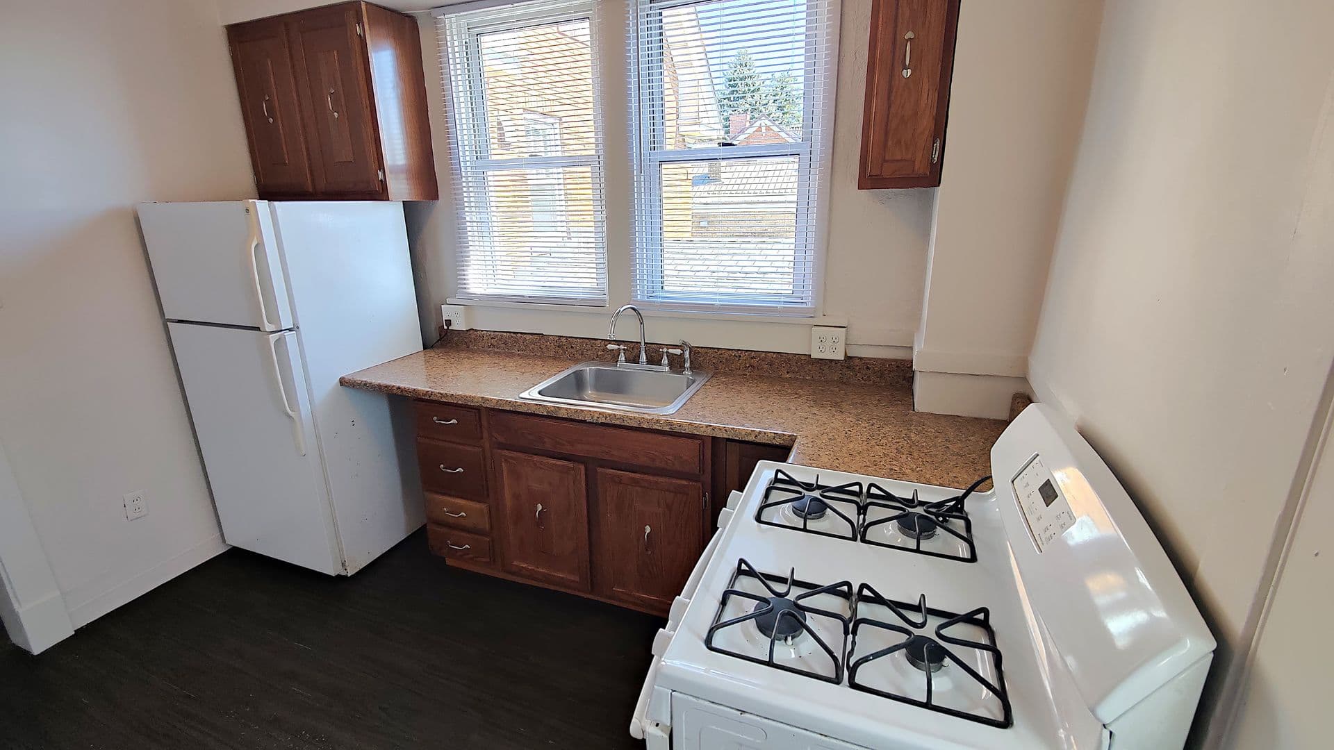 Pittsburgh Apartment: 3002 Churchview Avenue