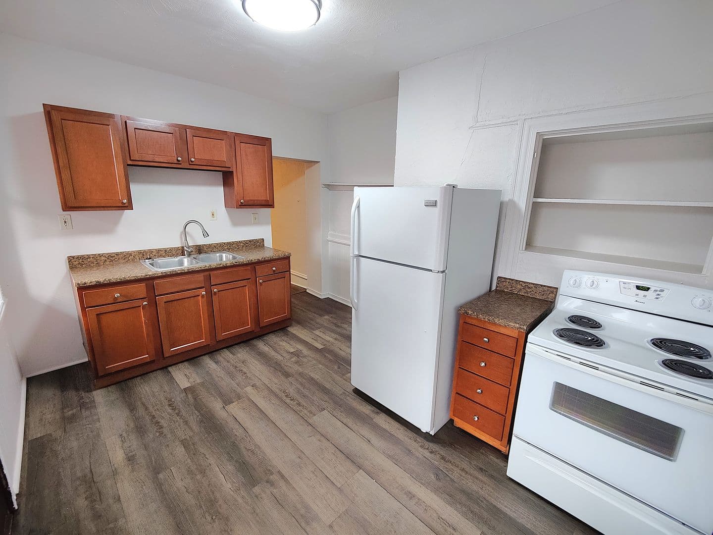 Pittsburgh Apartment: 2423 Wrights Way