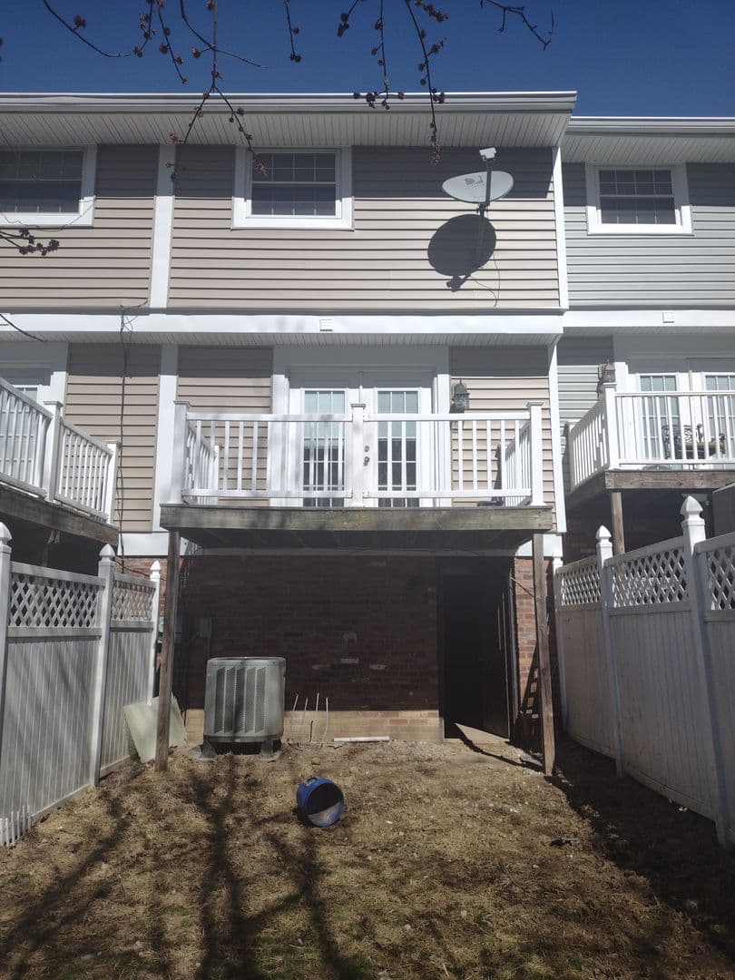 Bethel Park House: 5493 Library Road #13