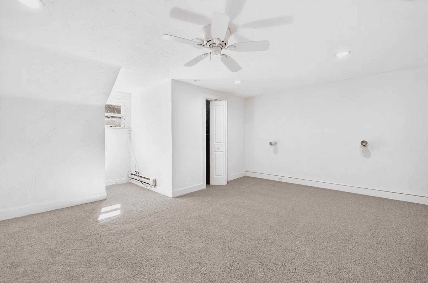 Pittsburgh Townhome: 1665 Beechwood Blvd