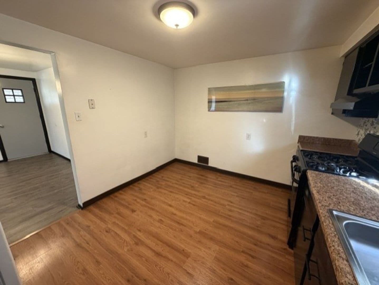 Pittsburgh Apartment: 114 Van Wyck Avenue
