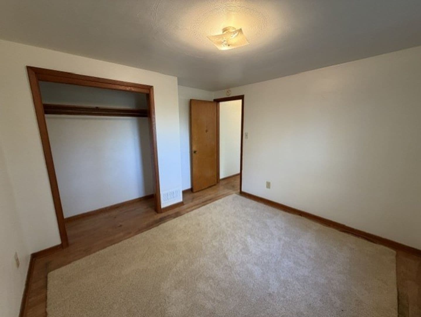Pittsburgh Apartment: 50 Sceneridge Avenue