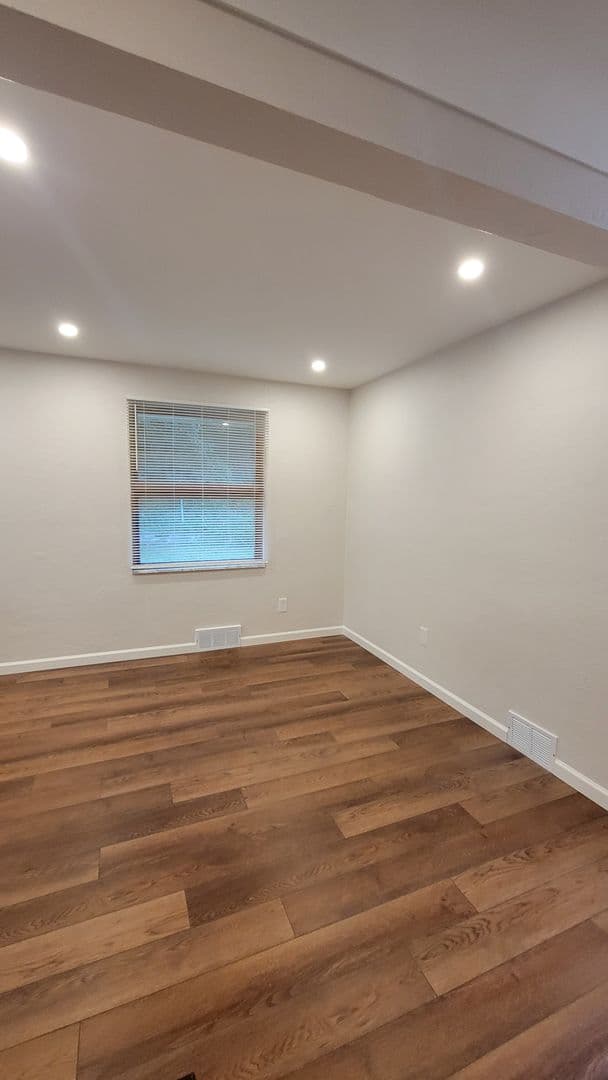 West Mifflin House: 4648 Bowes Avenue