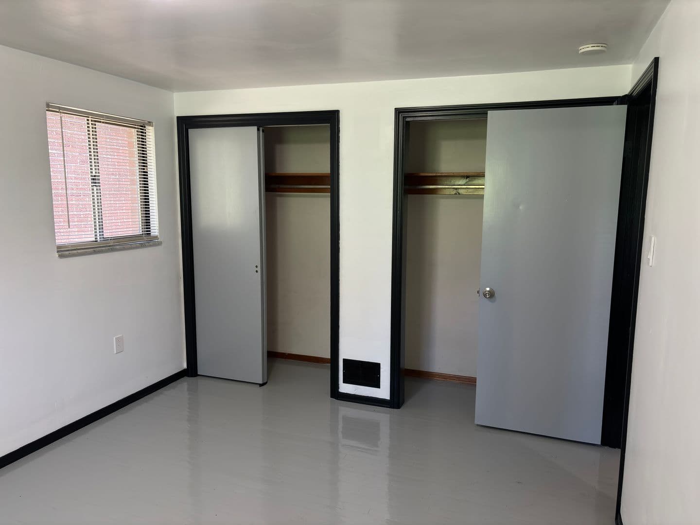 Pittsburgh Apartment: 114 Van Wyck Avenue