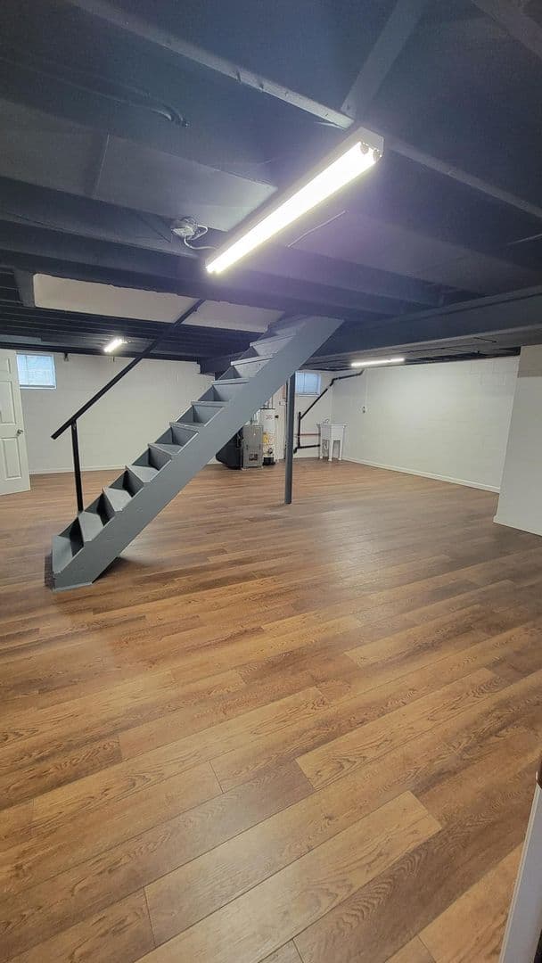 West Mifflin House: 4648 Bowes Avenue