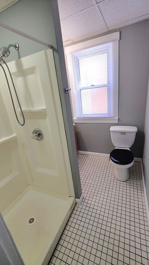 Pittsburgh Apartment: 3002 Churchview Avenue