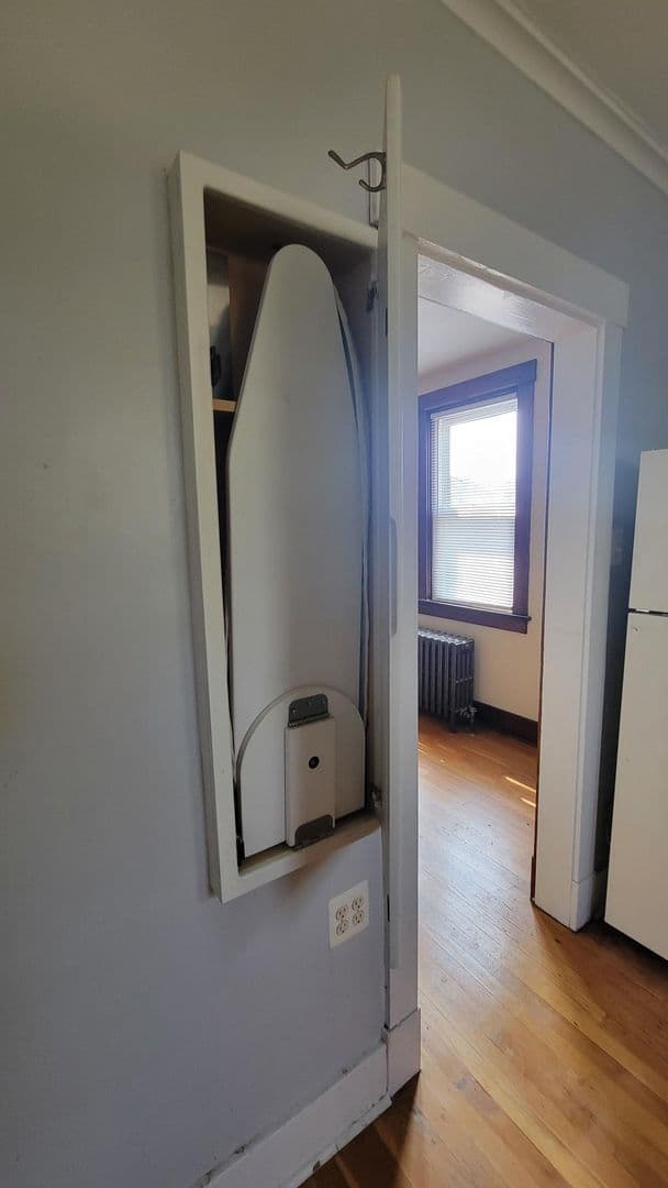 Pittsburgh Apartment: 226 Sunnyland Avenue