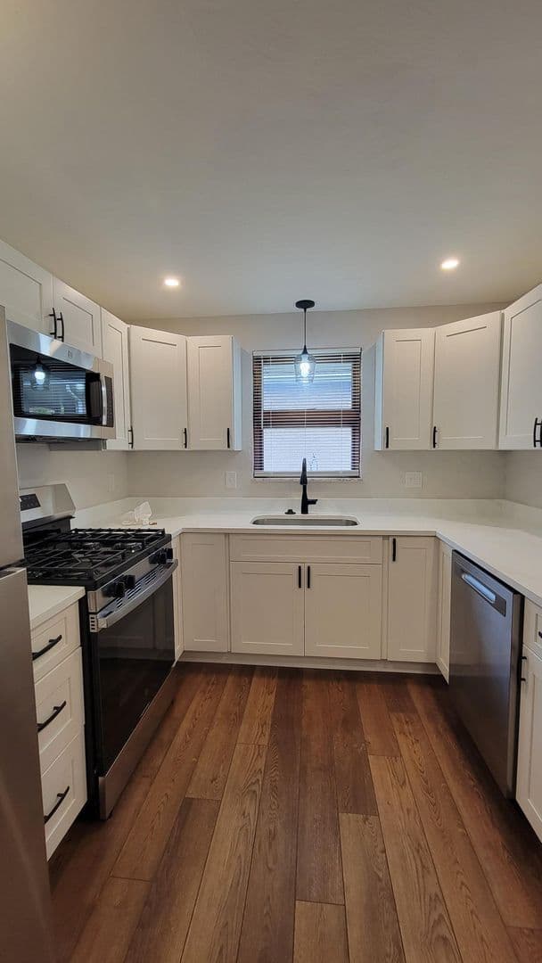 West Mifflin House: 4648 Bowes Avenue