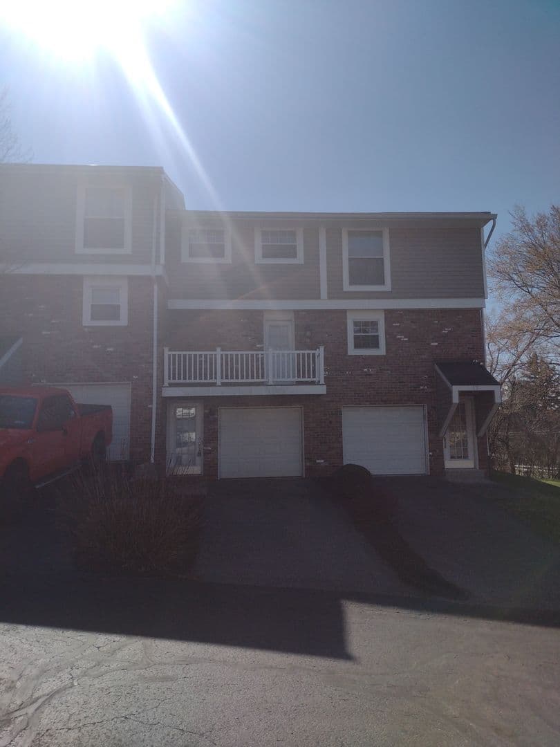 Bethel Park House: 5493 Library Road #13