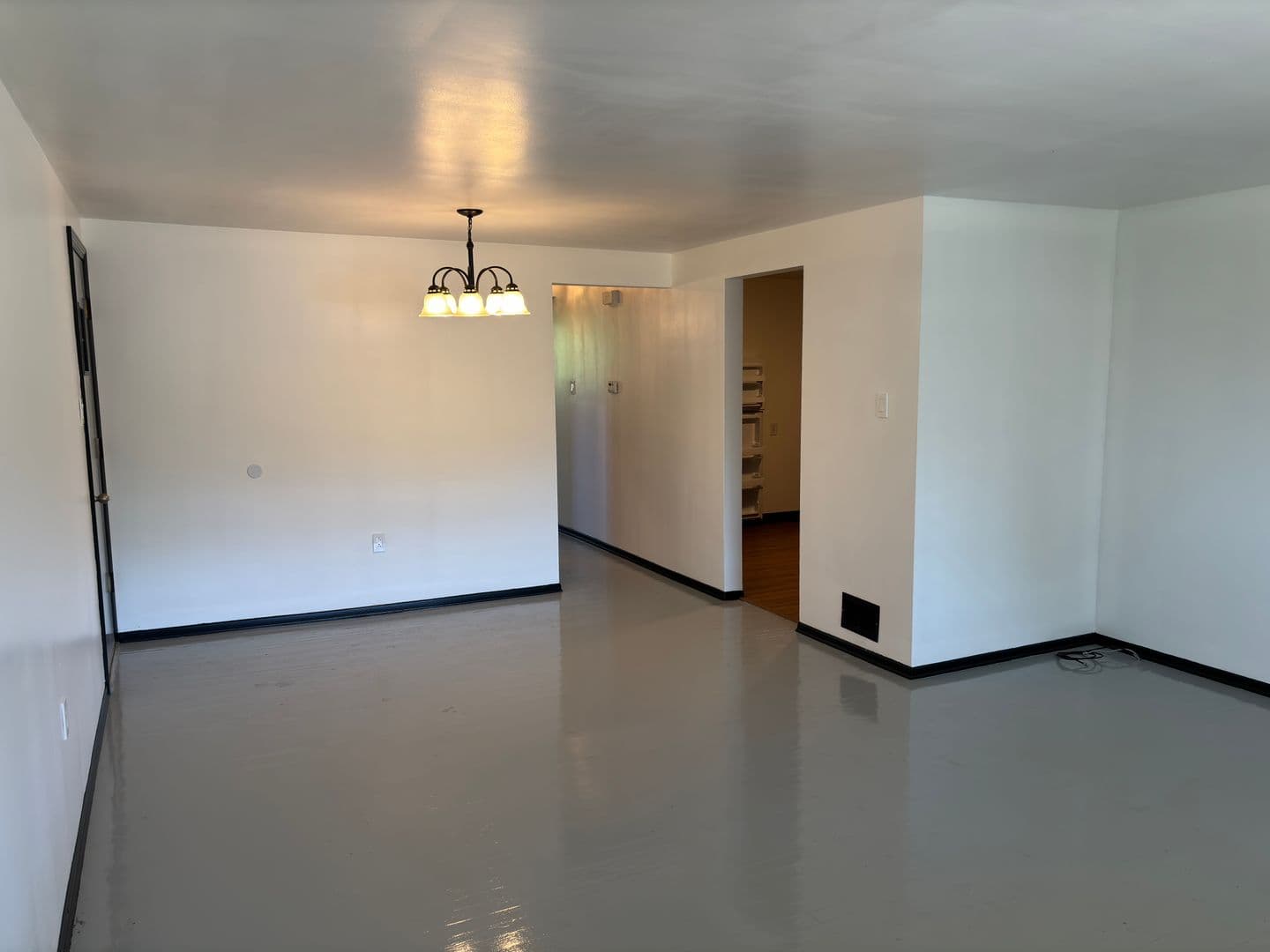 Pittsburgh Apartment: 114 Van Wyck Avenue