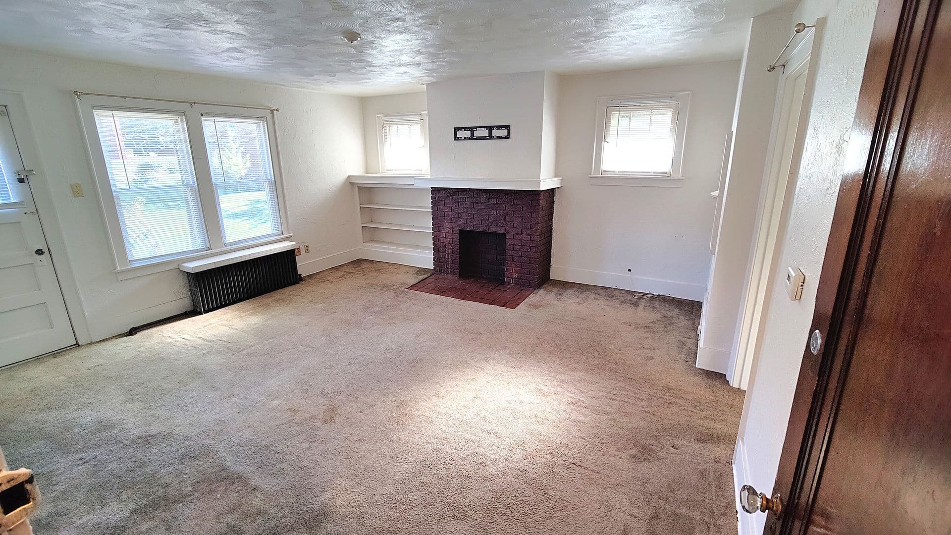 Pittsburgh Apartment: 4075 Brandon Rd