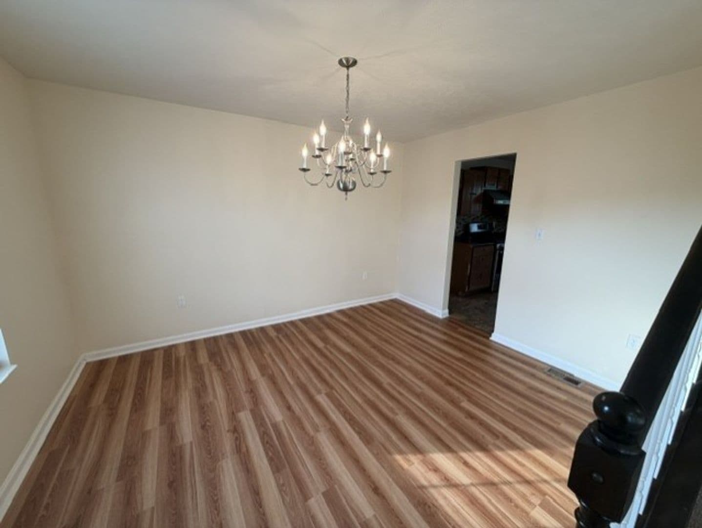 Jefferson Hills House: 422 Labrador Lane