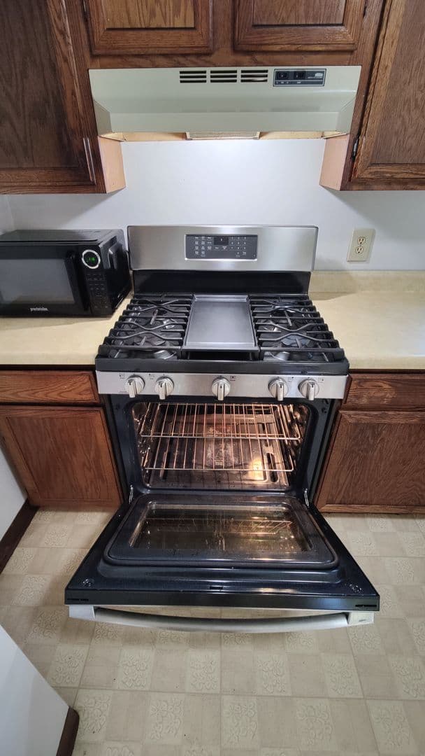 Pittsburgh Apartment: 4075 Brandon Rd