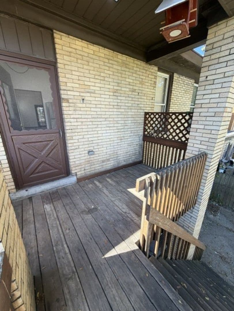 Pittsburgh Apartment: 1525 Beechview Avenue