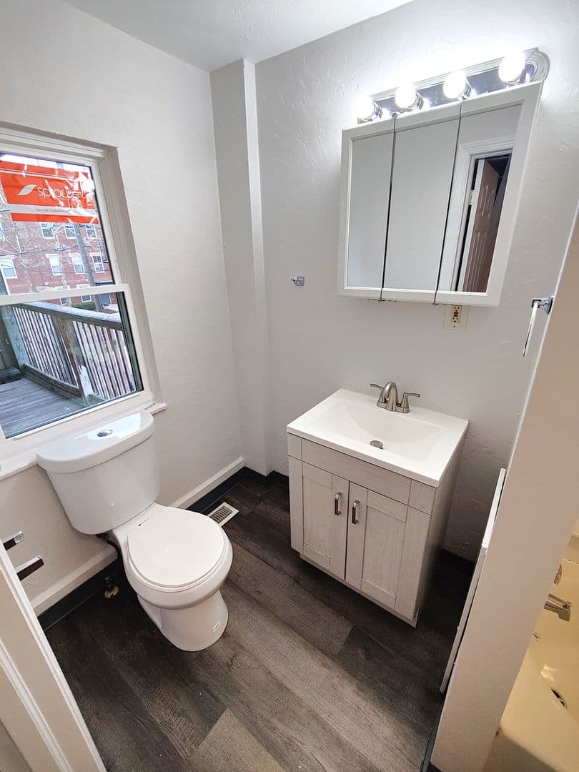 Pittsburgh Apartment: 2423 Wrights Way