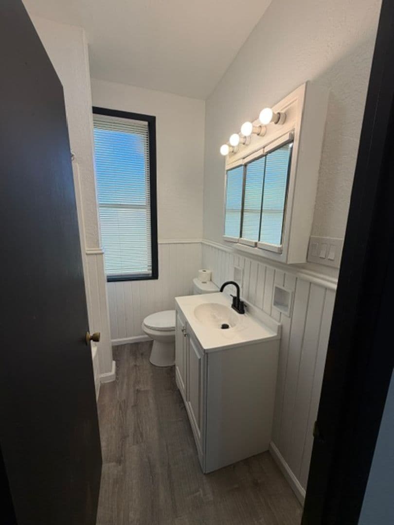 Pittsburgh Apartment: 1525 Beechview Avenue