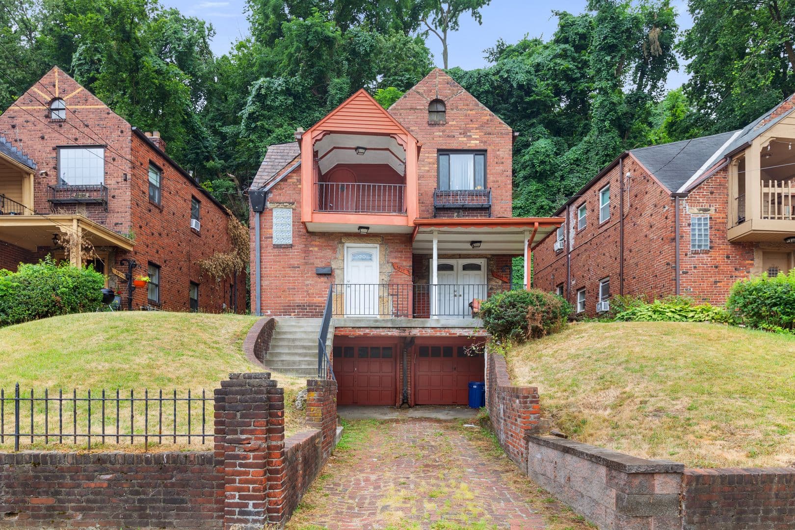 Pittsburgh House: 3819 Beechwood Blvd