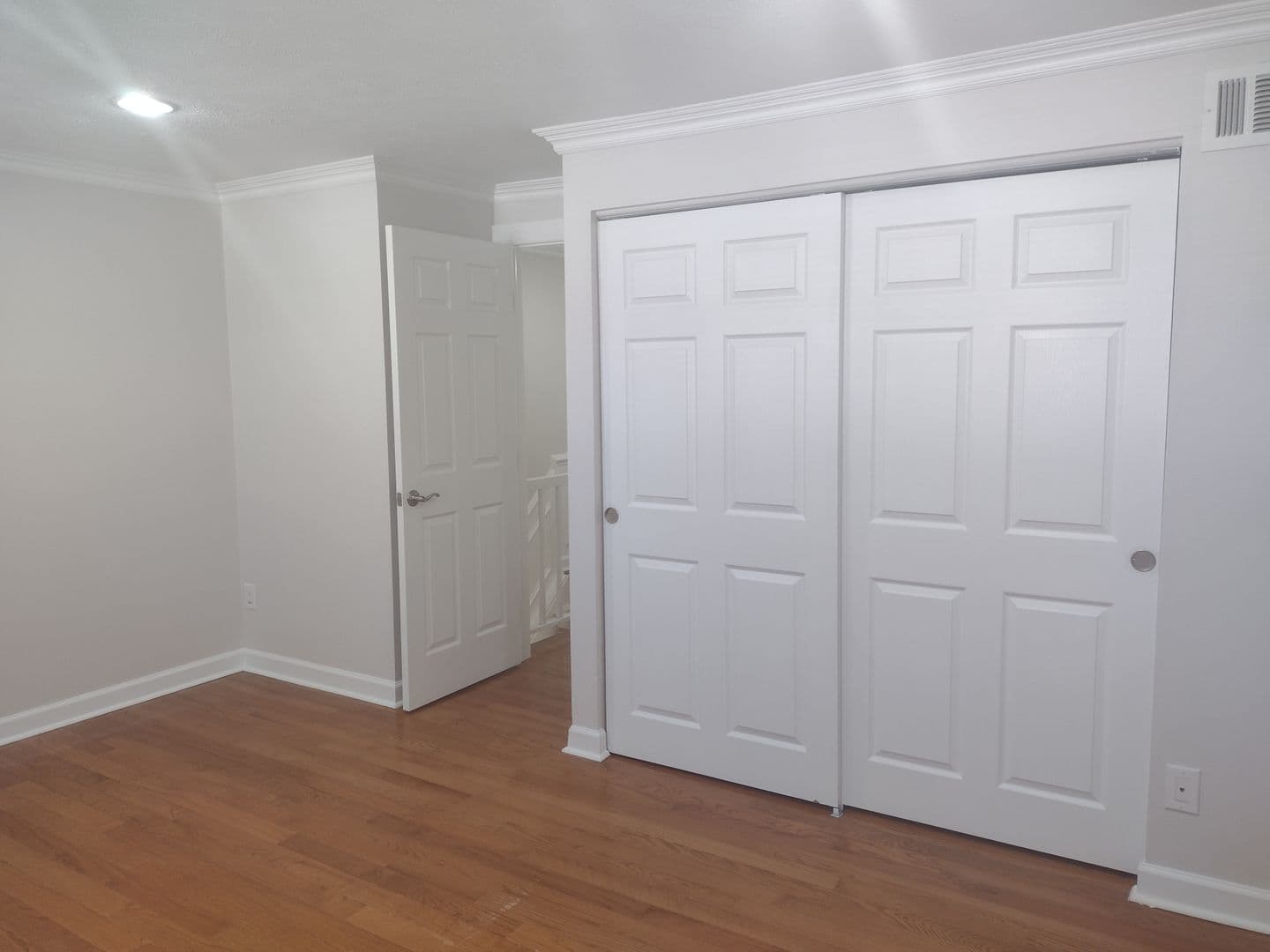 Bethel Park House: 5493 Library Road #13