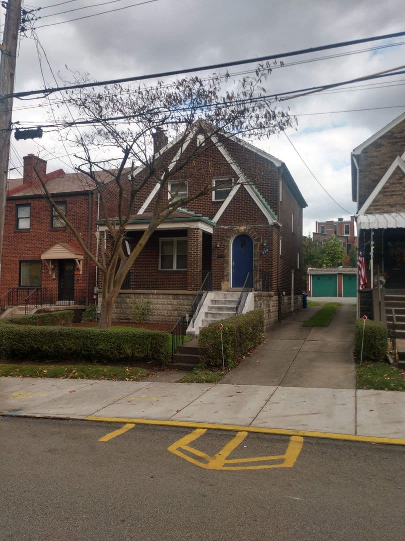 Pittsburgh House: 239 40th Street