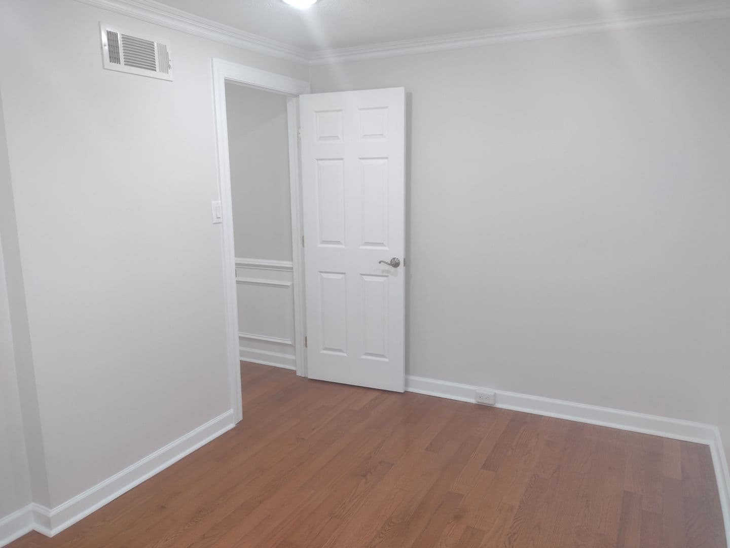 Bethel Park House: 5493 Library Road #13