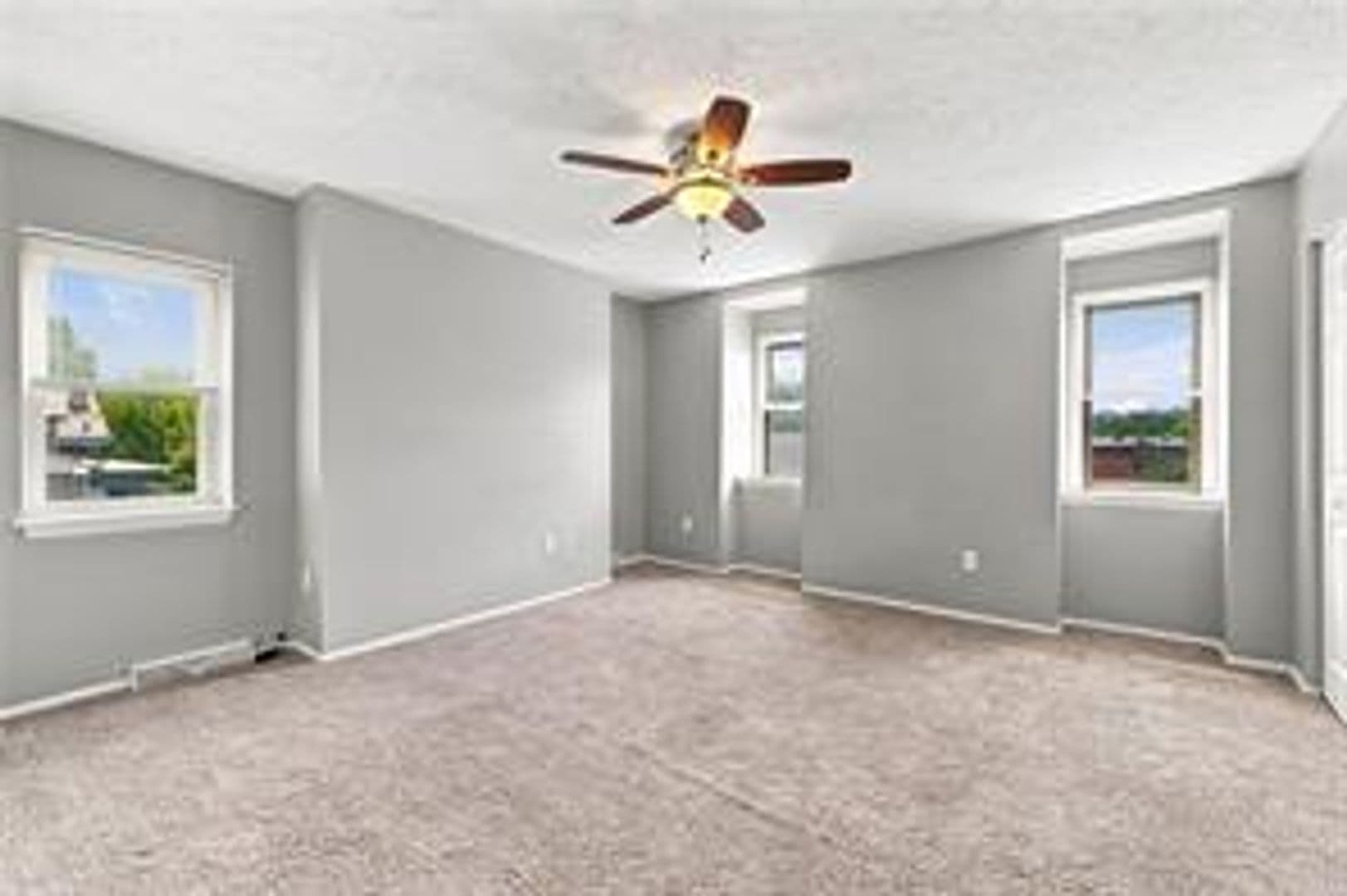 Pittsburgh Apartment: 614 Jacksonia Street