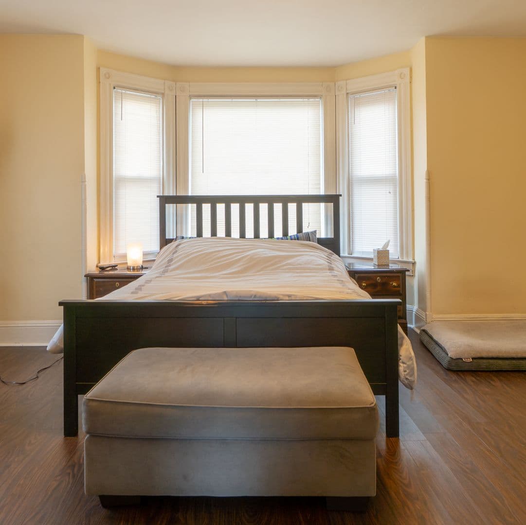 Carnegie Apartment: 405 Grant Avenue