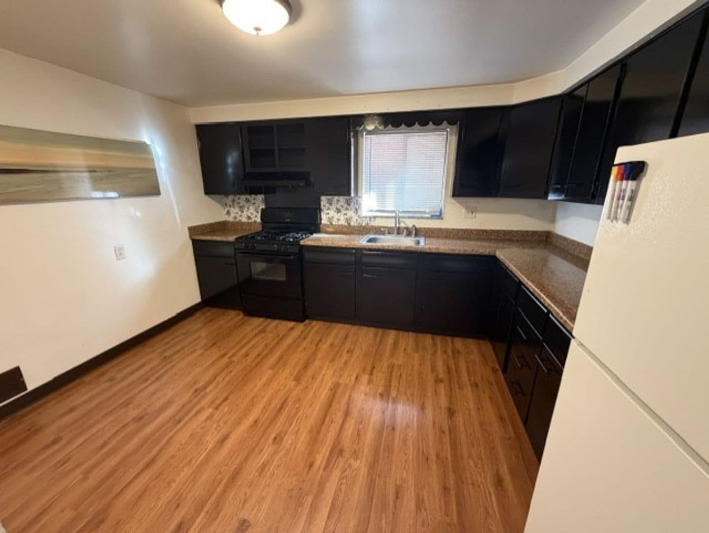 Pittsburgh Apartment: 114 Van Wyck Avenue