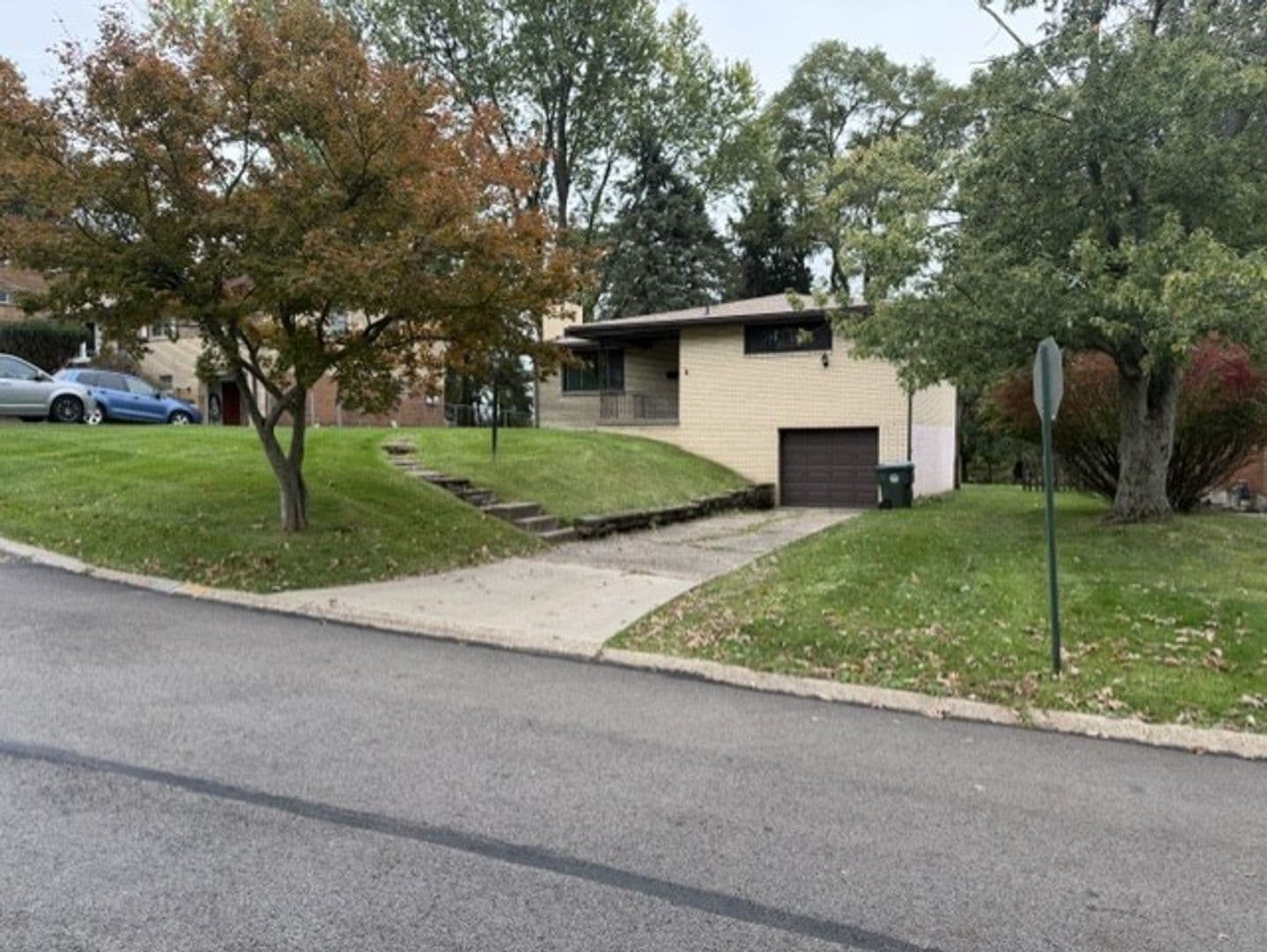 Pittsburgh House: 4983 Willow Drive