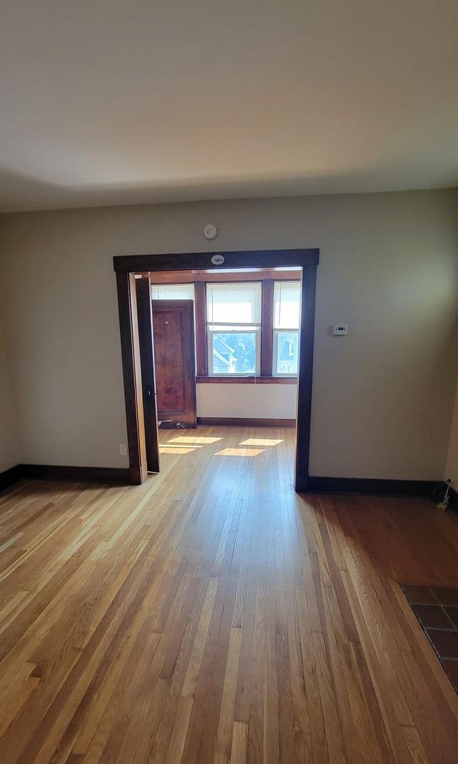 Pittsburgh Apartment: 226 Sunnyland Avenue