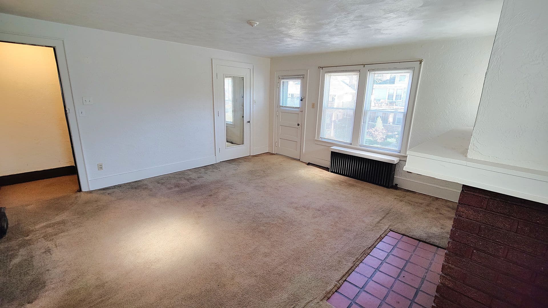 Pittsburgh Apartment: 4075 Brandon Rd