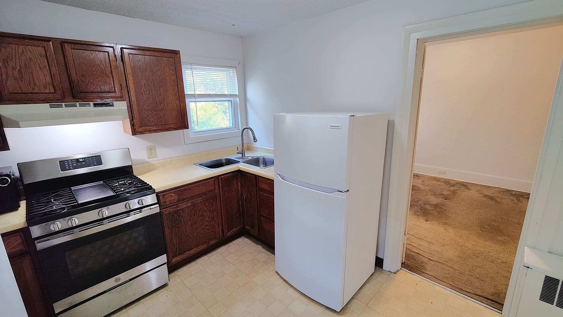 Pittsburgh Apartment: 4075 Brandon Rd