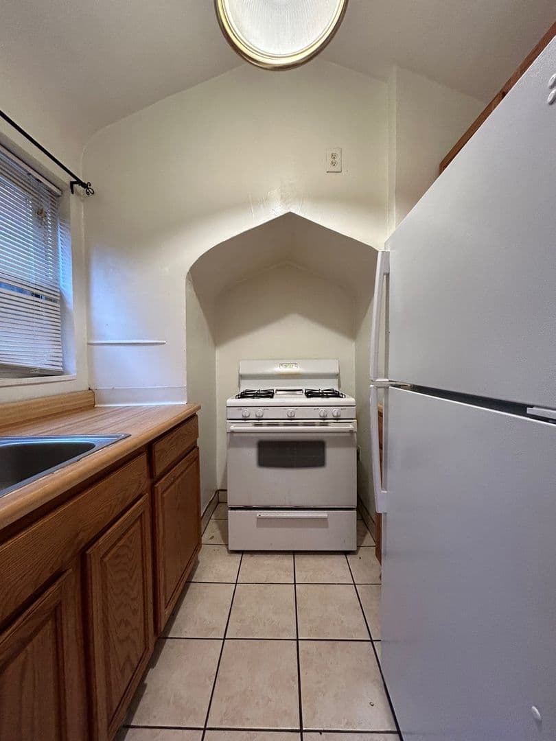 Pittsburgh House: 3819 Beechwood Blvd
