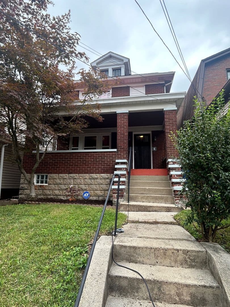 Pittsburgh House: 3255 Ashlyn Street
