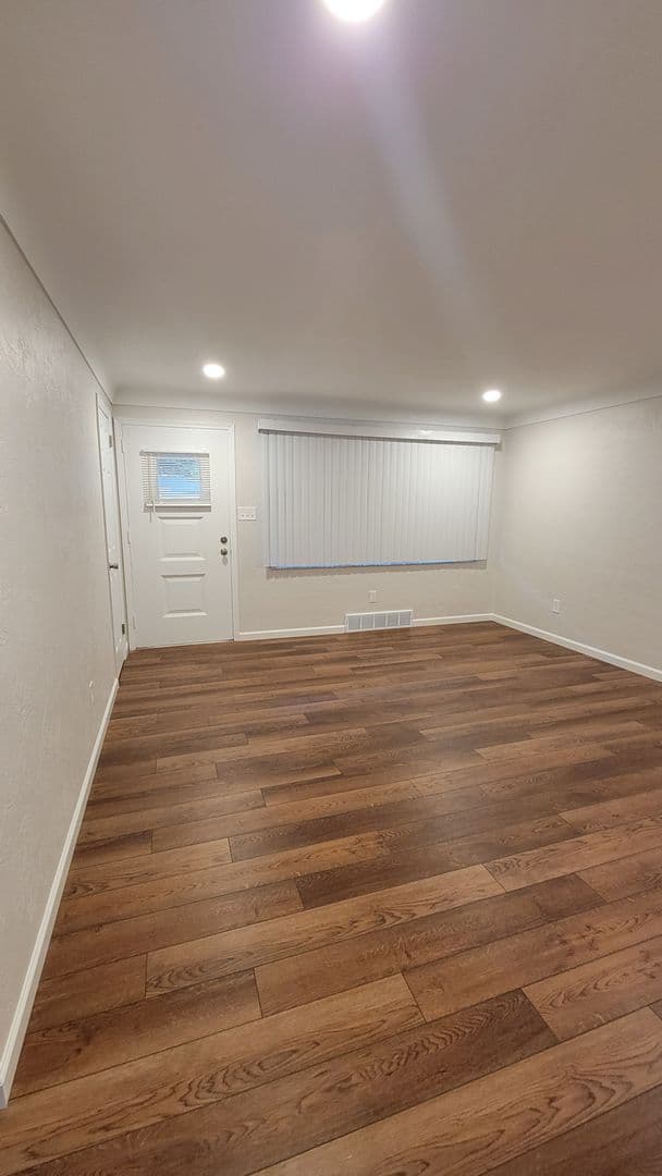 West Mifflin House: 4648 Bowes Avenue