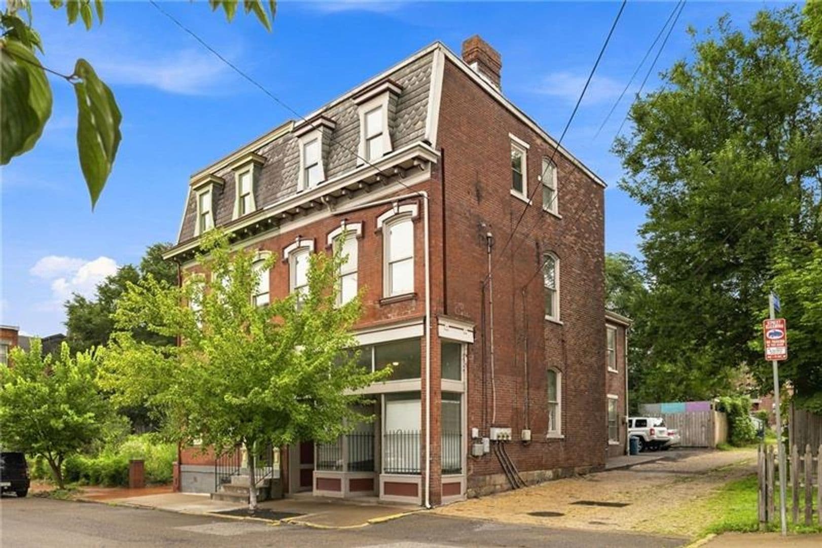 Pittsburgh Apartment: 614 Jacksonia Street