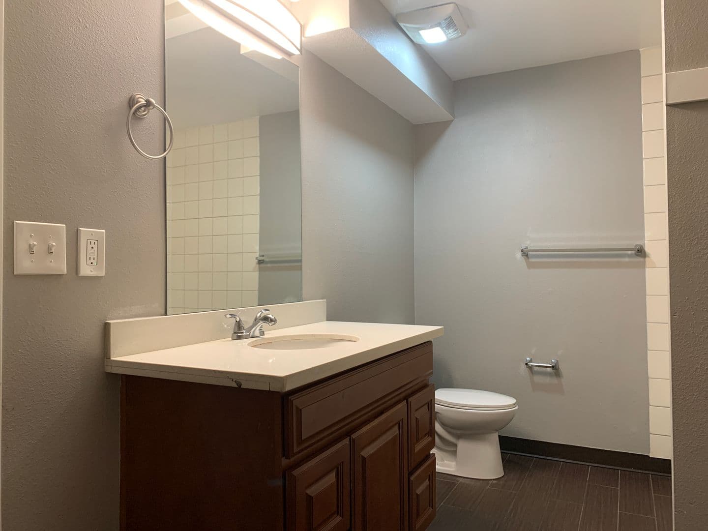 Tacoma Apartment: 8740 S. Hosmer Street