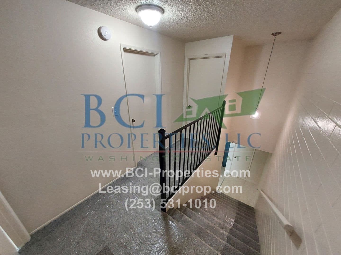 Tacoma Apartment: 8624 Pacific Ave