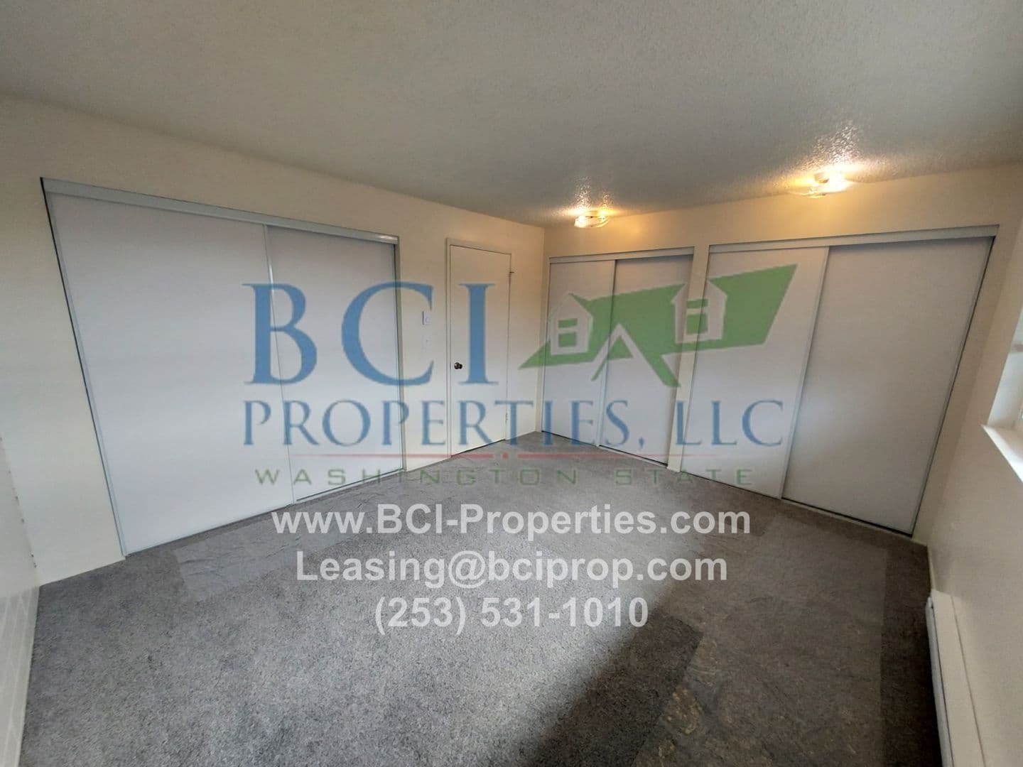 Tacoma Apartment: 8624 Pacific Ave