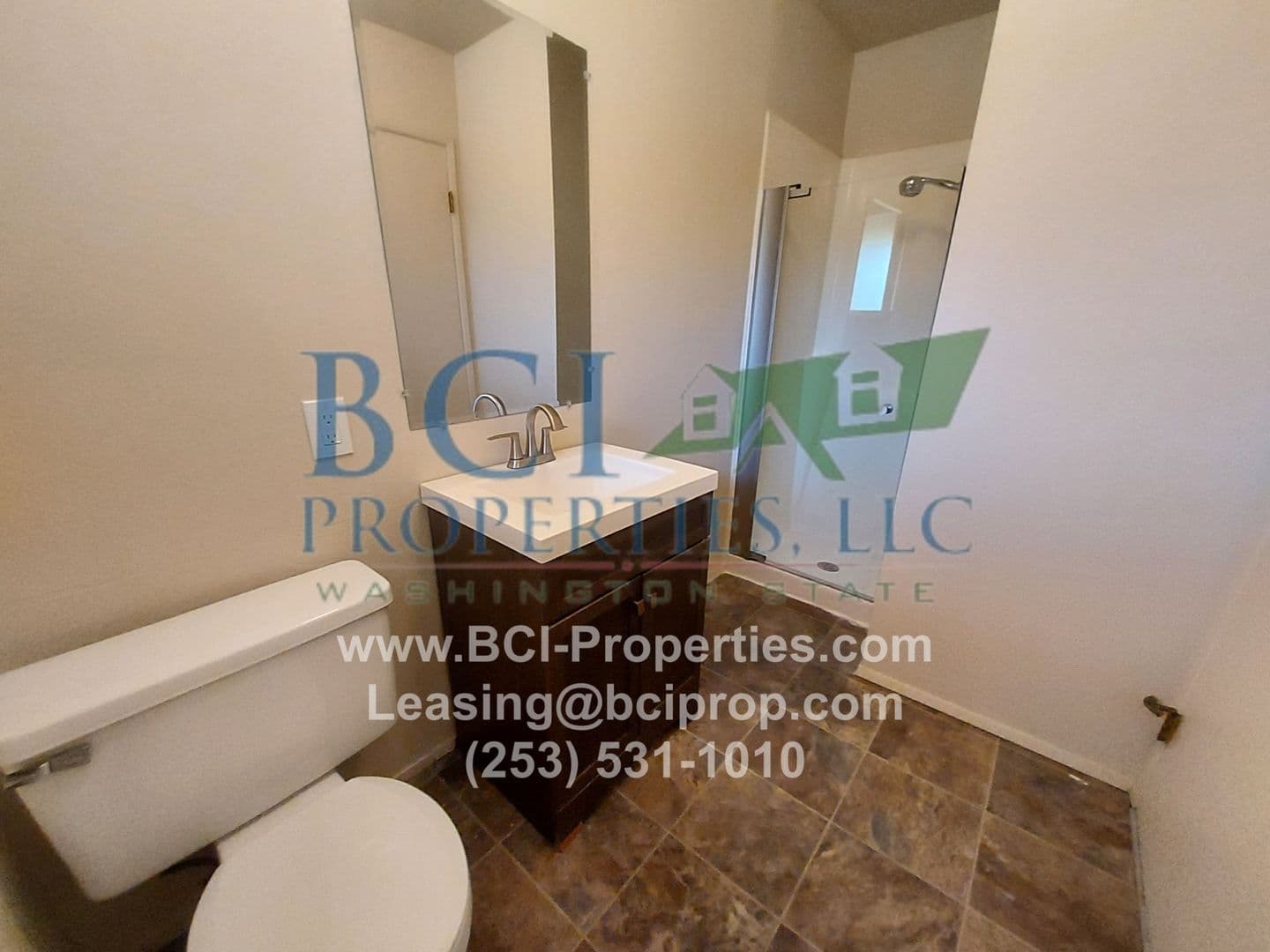Tacoma House: 10616 98th St SW