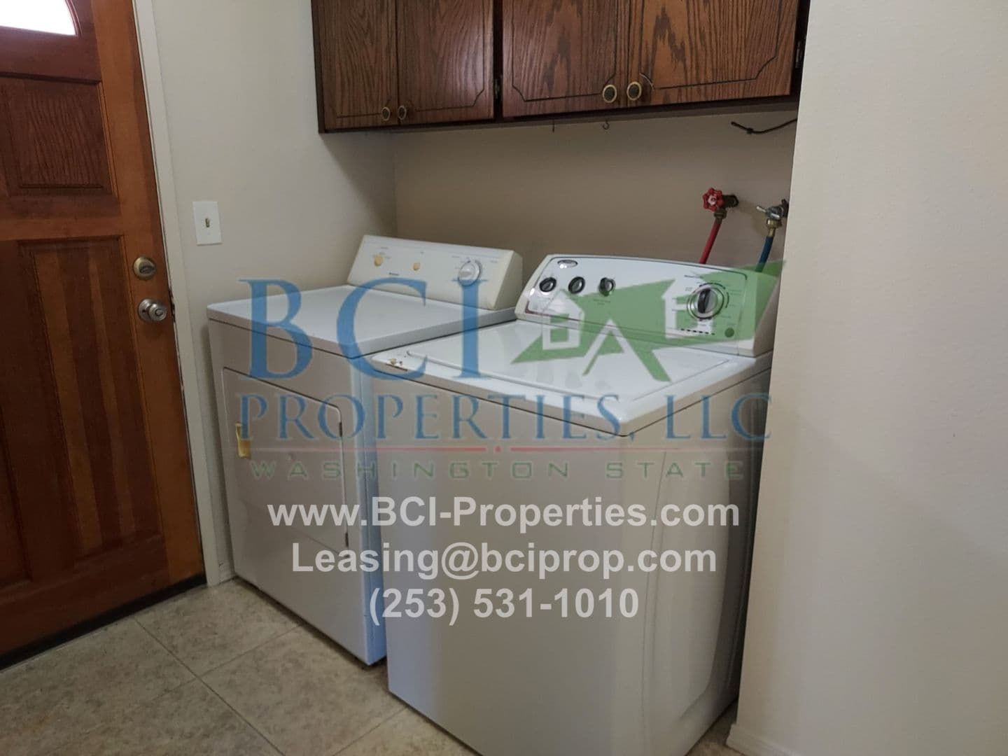 Tacoma House: 10616 98th St SW