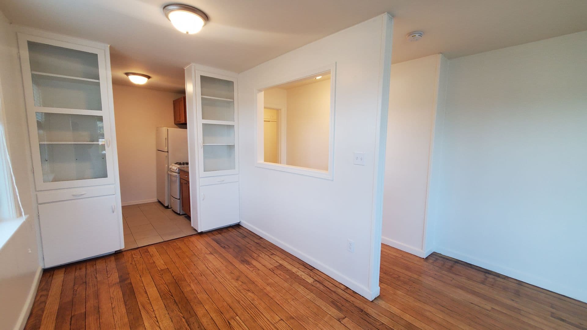 Tacoma Apartment: 1204 S. Proctor St
