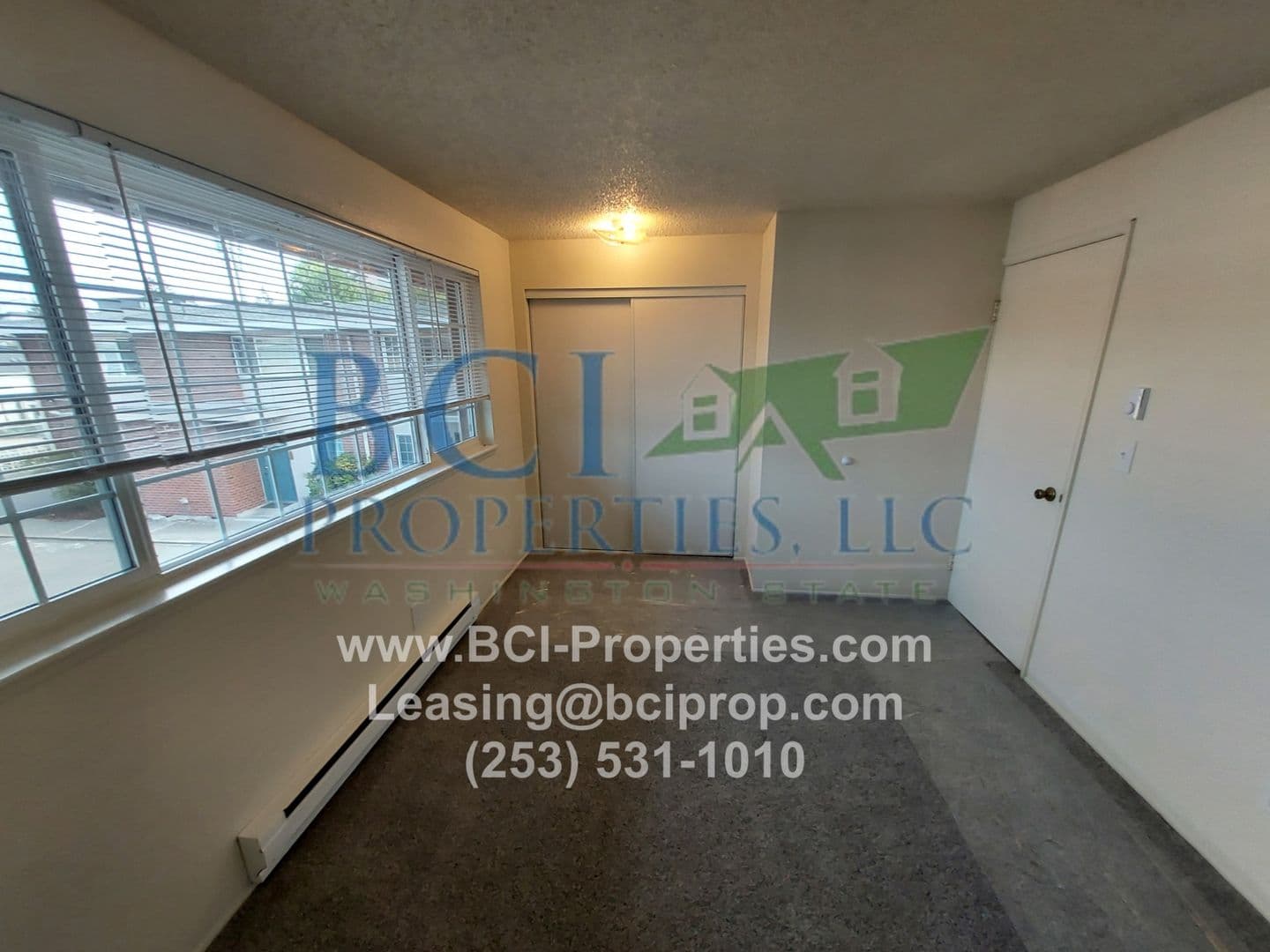 Tacoma Apartment: 8624 Pacific Ave