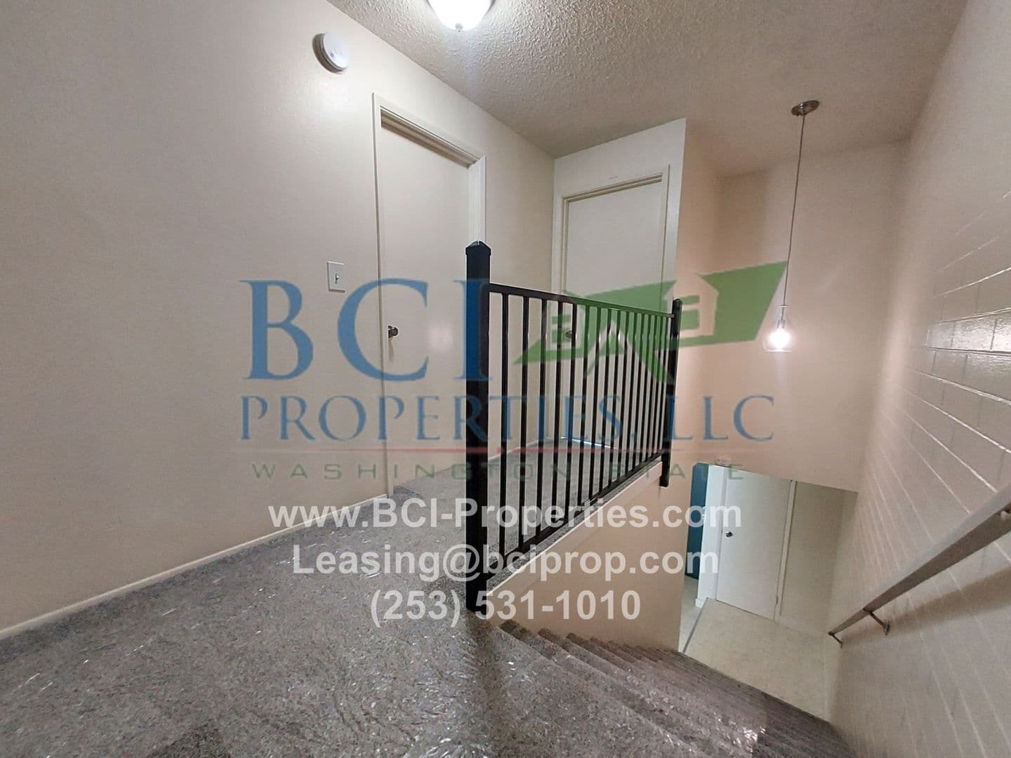 Tacoma Apartment: 8624 Pacific Ave