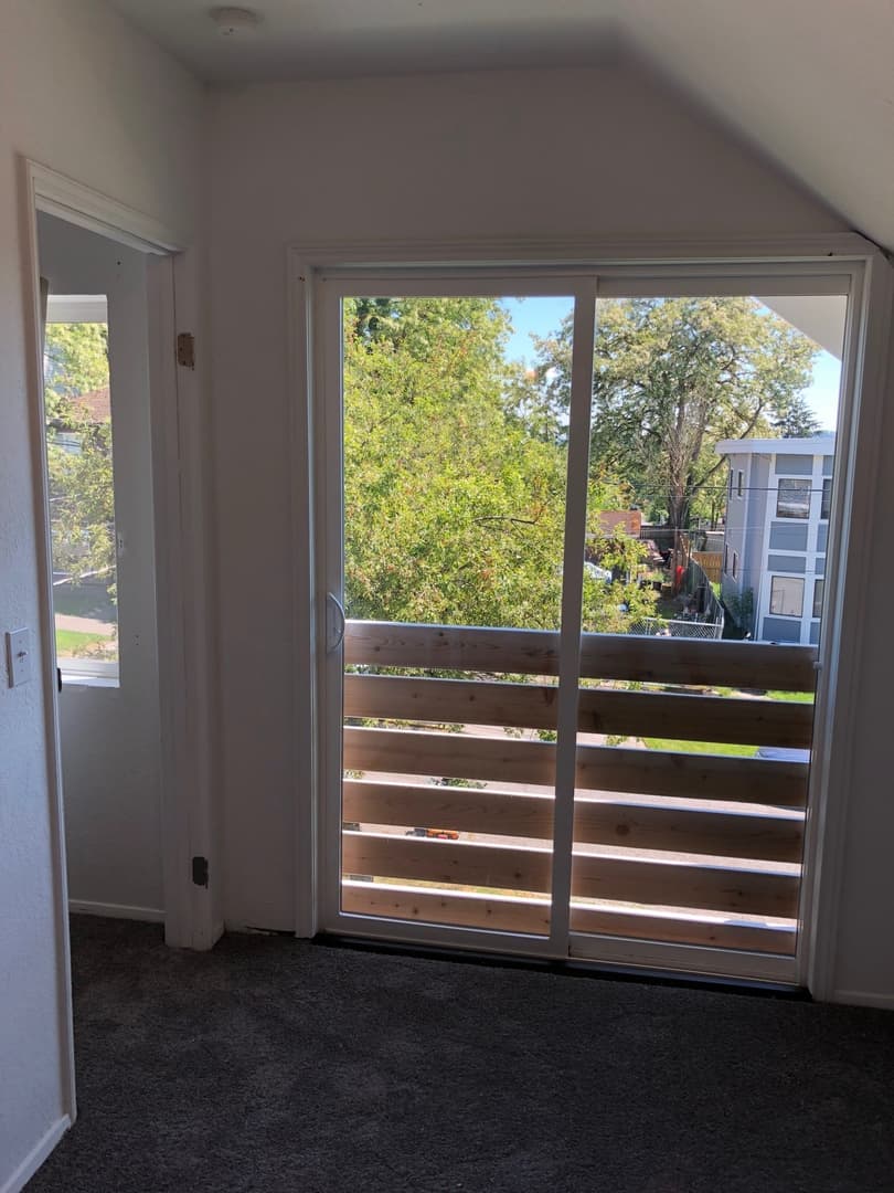 Seattle Apartment: 2714 S King St